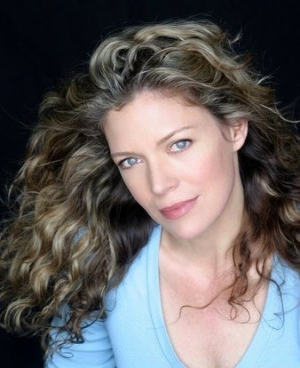 Leilani Sarelle Fotoğrafı