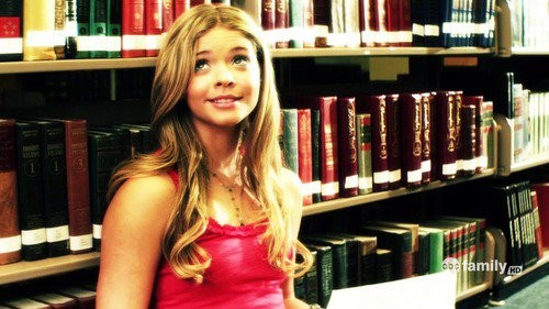 Sasha Pieterse Fotoğrafı