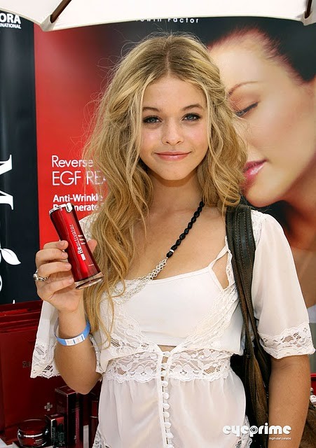 Sasha Pieterse Fotoğrafı