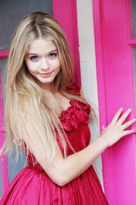 Sasha Pieterse Fotoğrafı