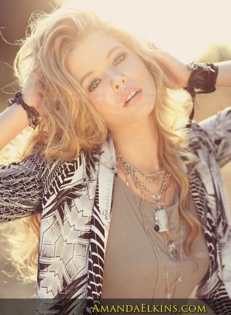 Sasha Pieterse Fotoğrafı
