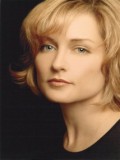 Amy Carlson fotoğrafı