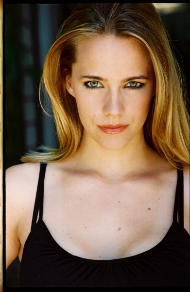 Jessica Barth fotoğrafı