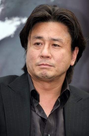 Choi Min-sik fotoğrafı