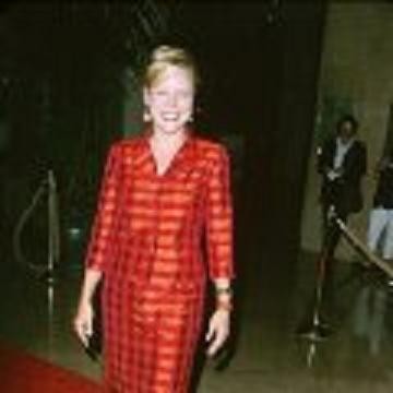 Karri Turner fotoğrafı