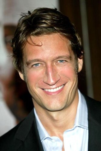 Robert Gant fotoğrafı