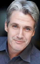 Bruce Dinsmore fotoğrafı