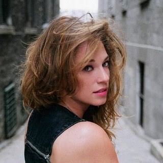 Erin Simms fotoğrafı