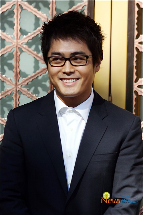 Lee Jong-Soo fotoğrafı