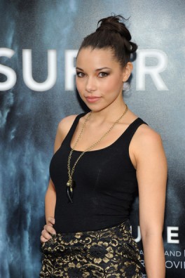 Jessica Parker Kennedy Fotoğrafı