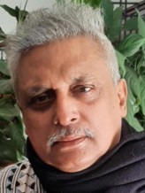 Piyush Mishra fotoğrafı