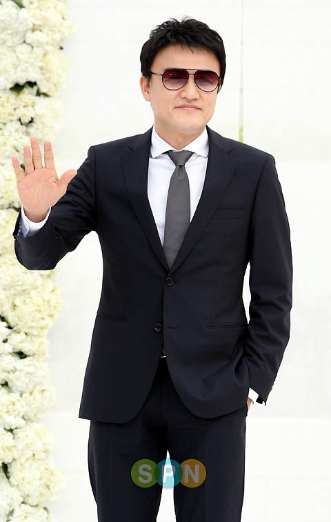 Park Joong-hoon Fotoğrafı