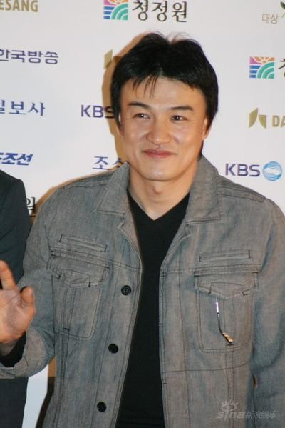 Park Joong-hoon Fotoğrafı