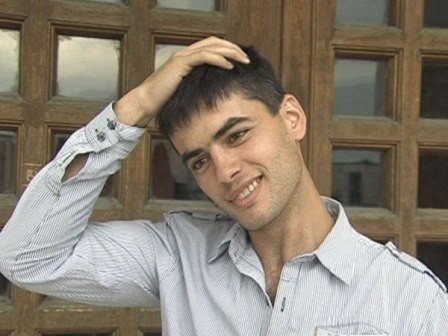 Nik Xhelilaj Fotoğrafı