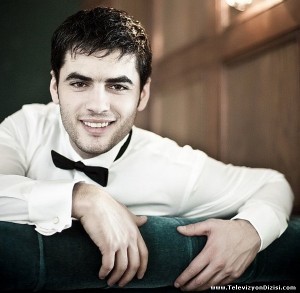 Nik Xhelilaj Fotoğrafı