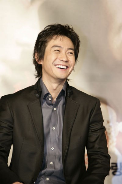 Park Yong-Woo fotoğrafı