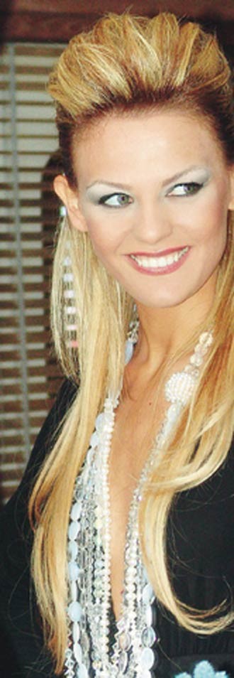 Burcu Günay Fotoğrafı