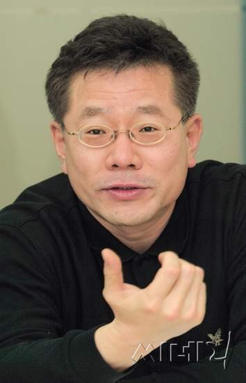 Choi Yong-bae fotoğrafı