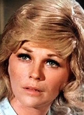 Joanna Moore fotoğrafı