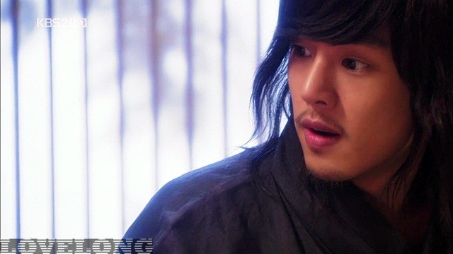 Yu Ah-in Fotoğrafı