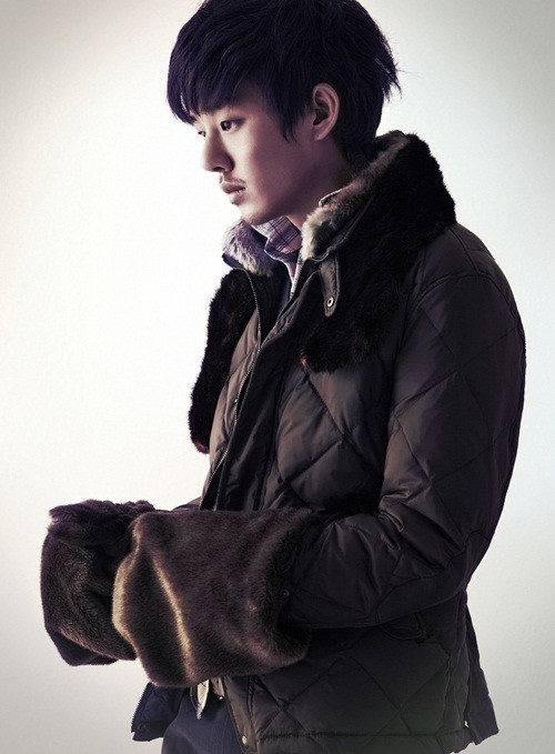 Yu Ah-in Fotoğrafı