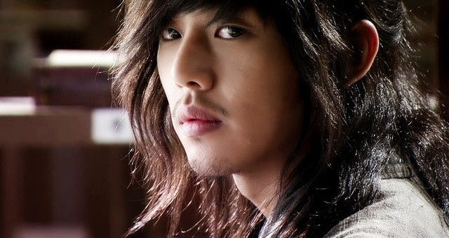 Yu Ah-in Fotoğrafı