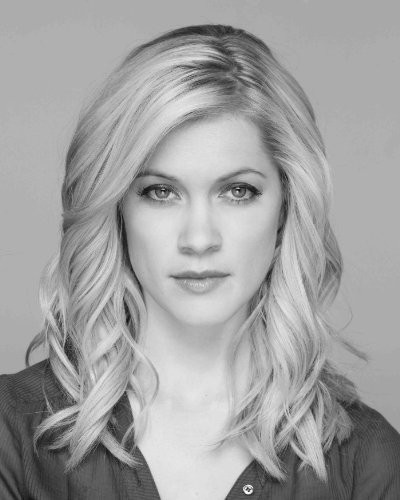 Gillian Alexy Fotoğrafı