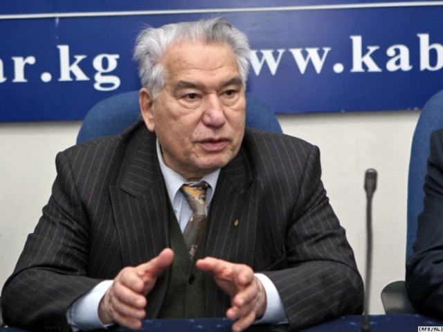 Cengiz Aytmatov fotoğrafı