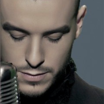 Cem Adrian Fotoğrafı