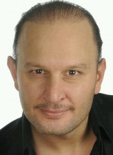 Şafak Karali fotoğrafı