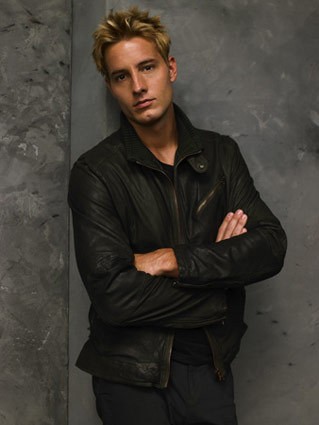 Justin Hartley Fotoğrafı