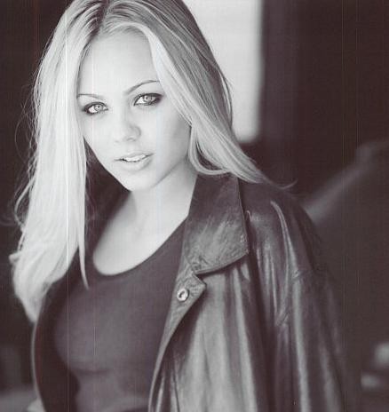 Laura Vandervoort Fotoğrafı