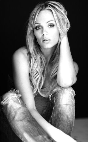 Laura Vandervoort Fotoğrafı