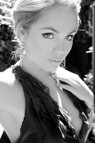 Laura Vandervoort Fotoğrafı