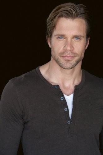 Stephen Huszar fotoğrafı