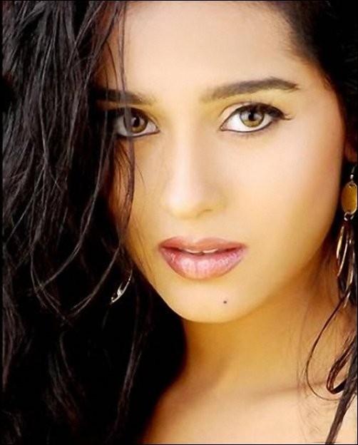 Amrita Rao Fotoğrafı