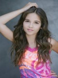 Haley Pullos fotoğrafı