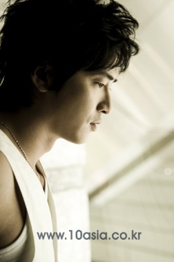 Kang Ji-hwan Fotoğrafı