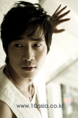 Kang Ji-hwan Fotoğrafı