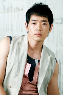 Moon Jae-won fotoğrafı