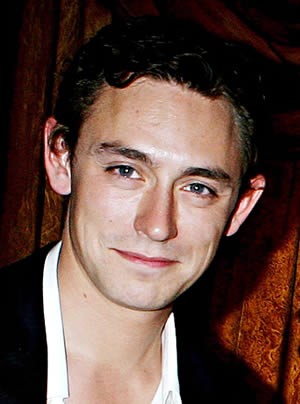 JJ Feild fotoğrafı