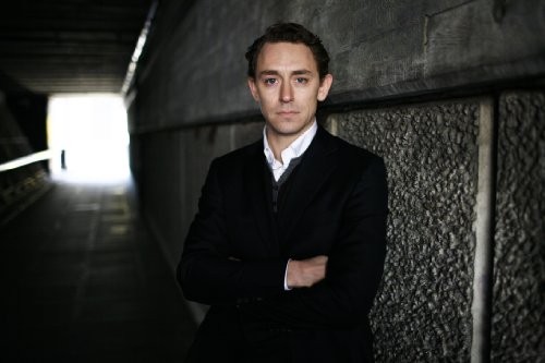 JJ Feild fotoğrafı