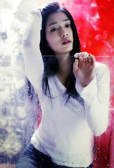 Lee Min-jung Fotoğrafı