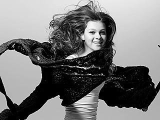 Nicola Peltz Fotoğrafı