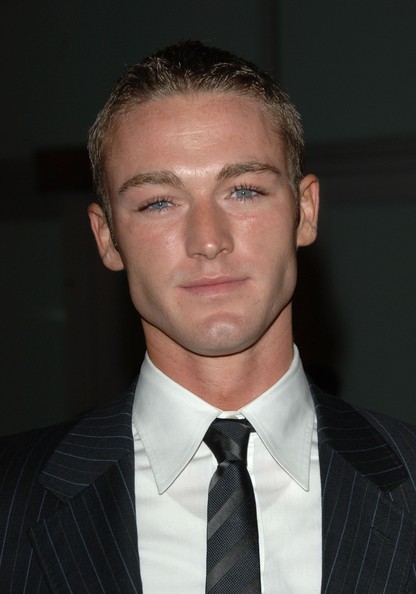 Jake McLaughlin fotoğrafı