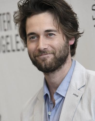 Ryan Eggold Fotoğrafı