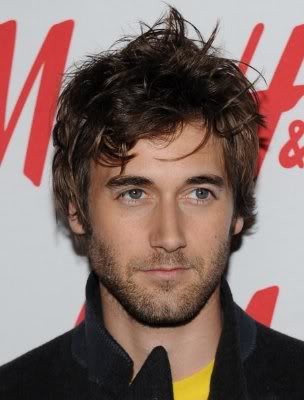 Ryan Eggold Fotoğrafı