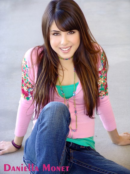 Daniella Monet Fotoğrafı