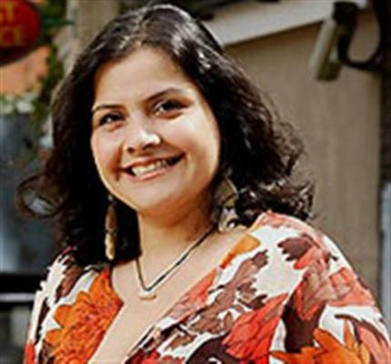 Nina Wadia fotoğrafı