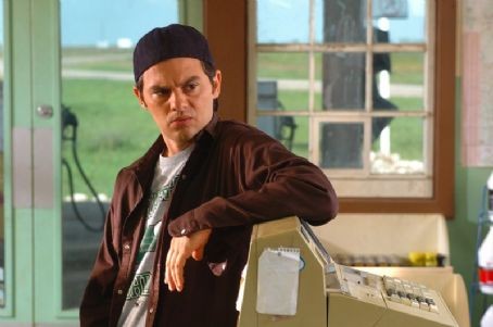 Fred Ewanuick fotoğrafı